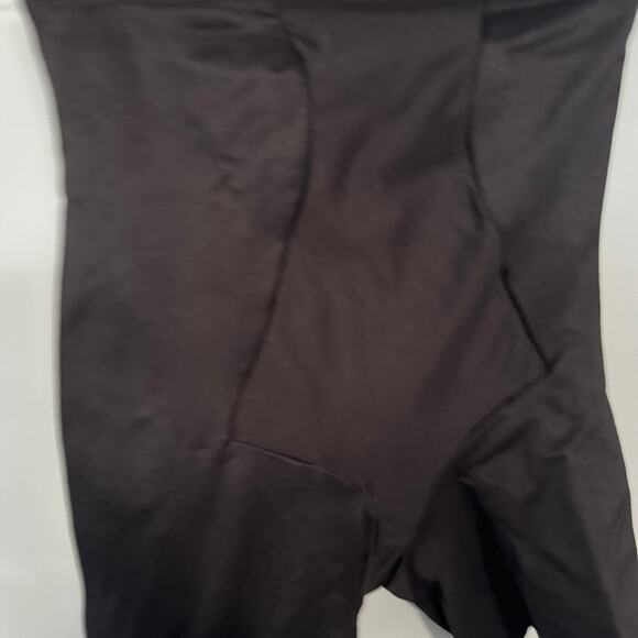 Miraclesuit Compression Shapewear High Waisted Shorts Women's Plus Size 2X - Picture 2 of 8